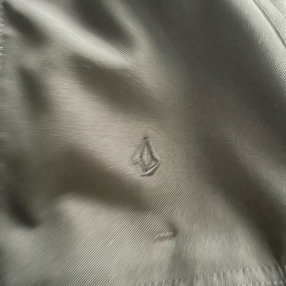 Volcom Water Resistant Jacket - Picture 3 of 3